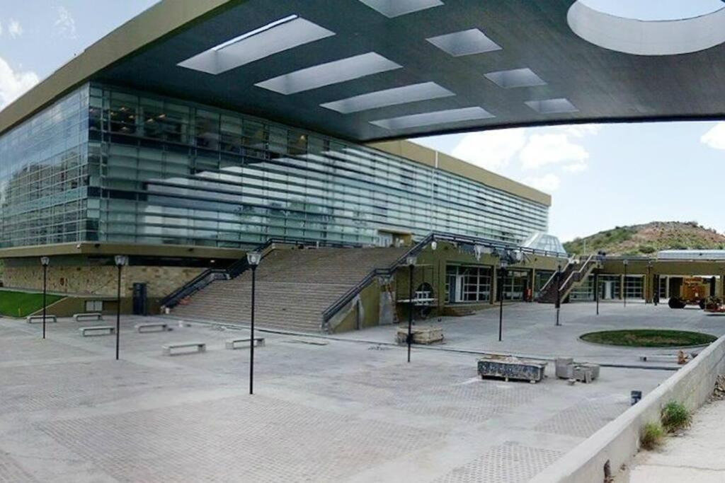 Ubicacion Ideal En Ciudad De Neuquen. Ngoại thất bức ảnh